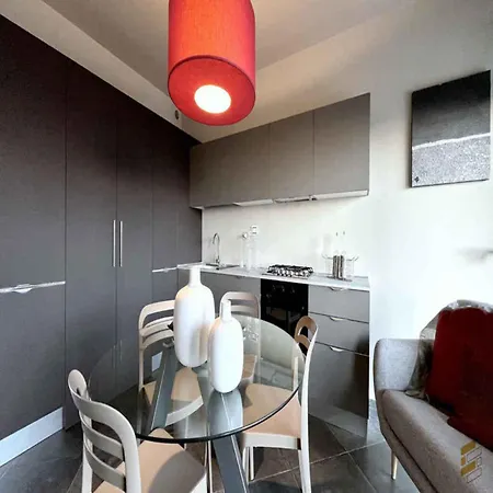 Traumhafte 2bett-wohnung In Breganzona Lugano